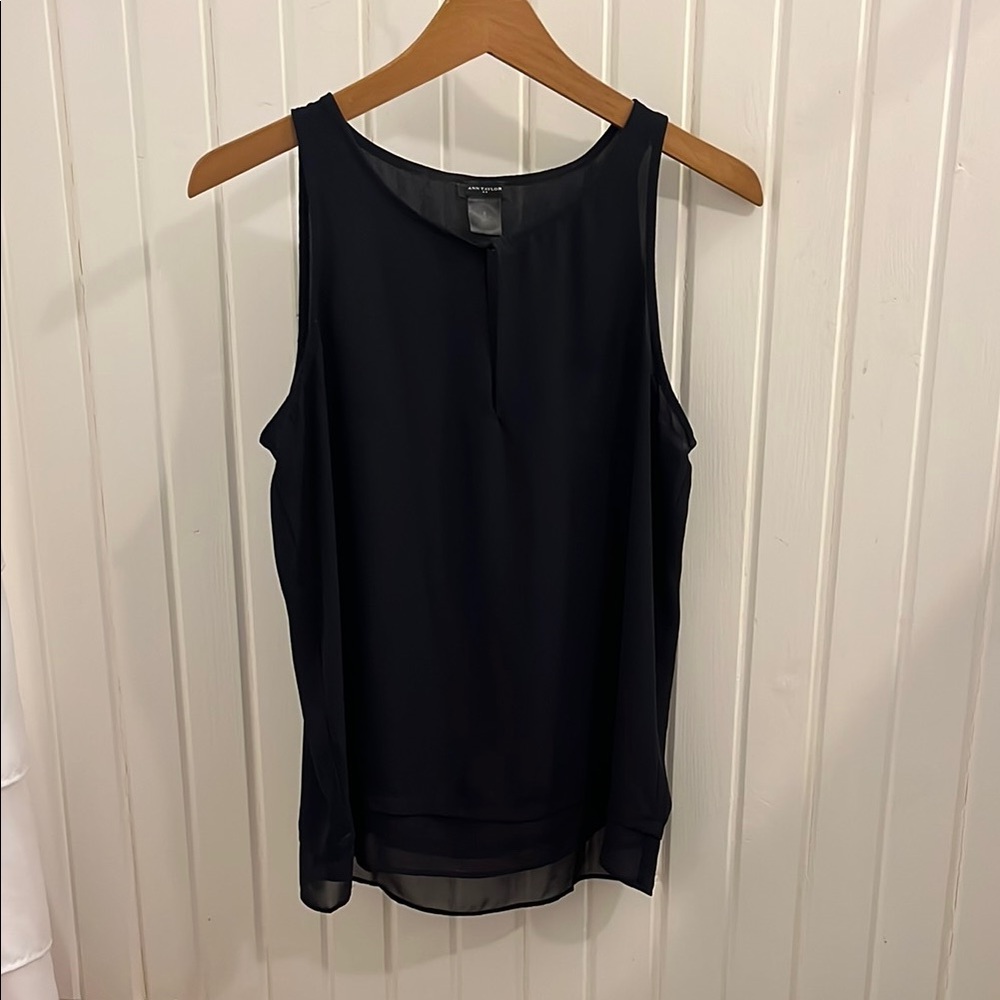 Anne Taylor Women's Black Sheet Sleeveless Top